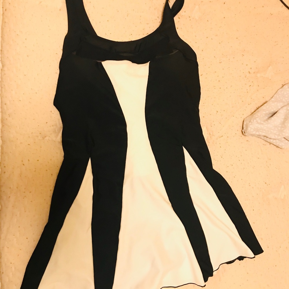 Swimsuit black and white